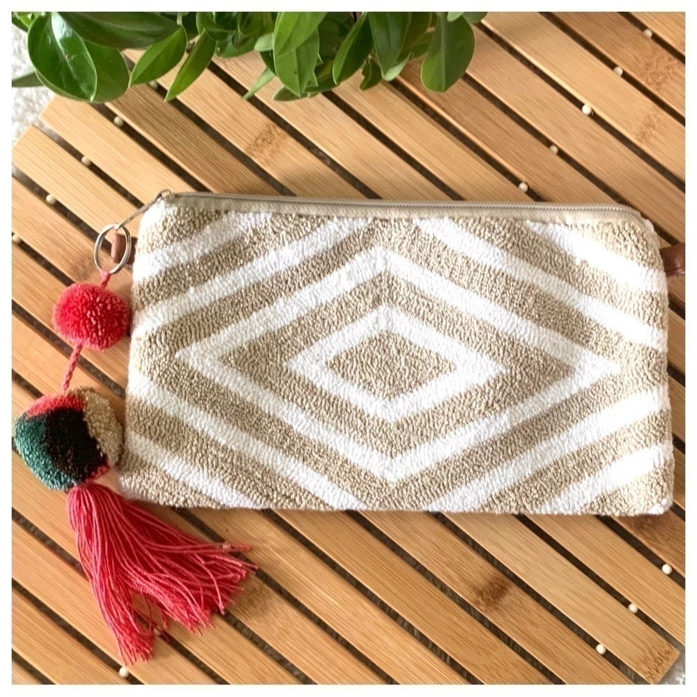 Geometric 100% Wayuu Medium Size Travel Makeup Bag Clutch Recycled Cotton Blend